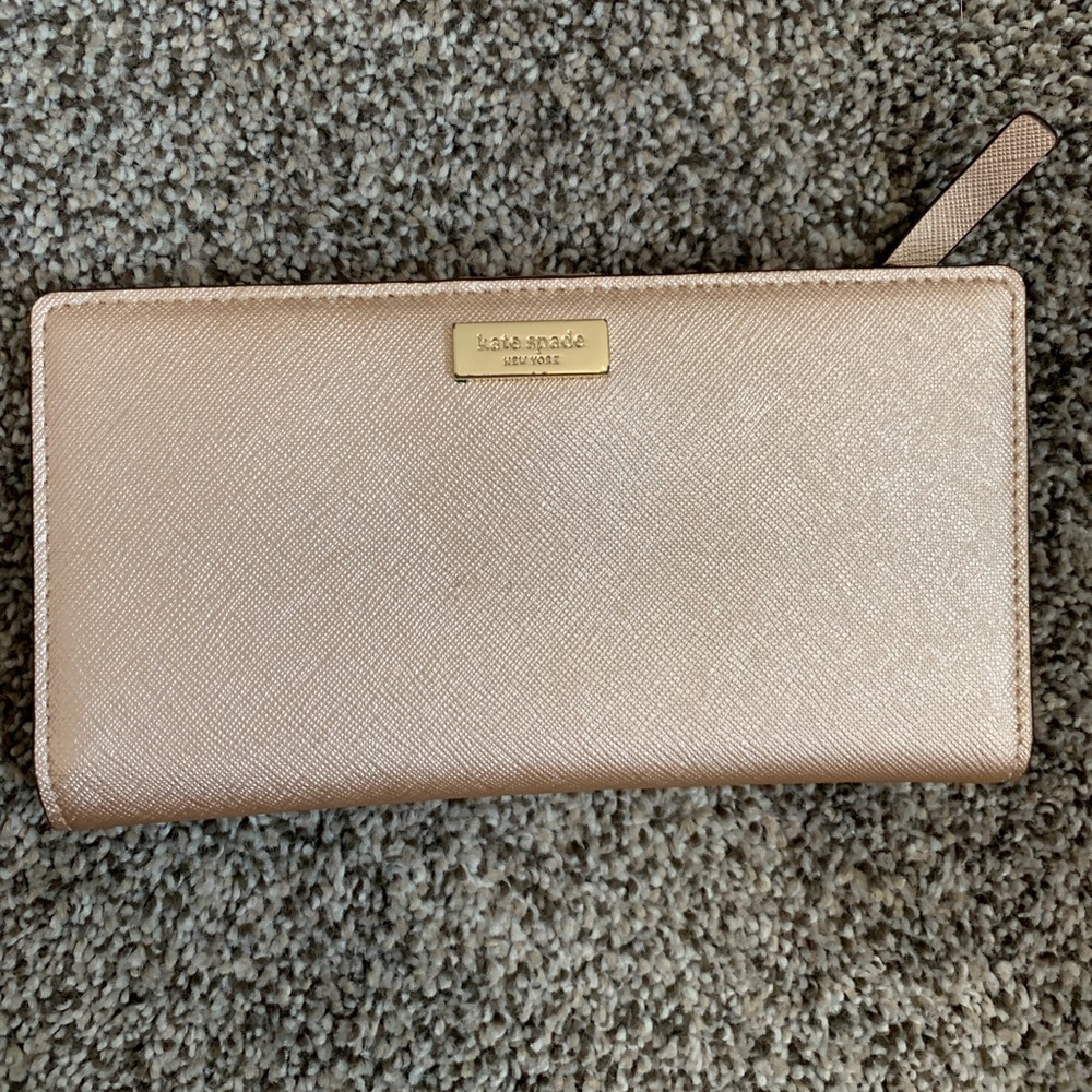Kate Spade Rose Gold Wallet